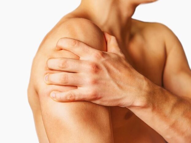Arthrosis is accompanied by pain, joint destruction and bone deformation