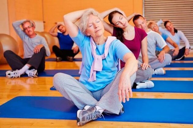 Exercises for the treatment of arthrosis are selected individually by a doctor and a physical therapist.